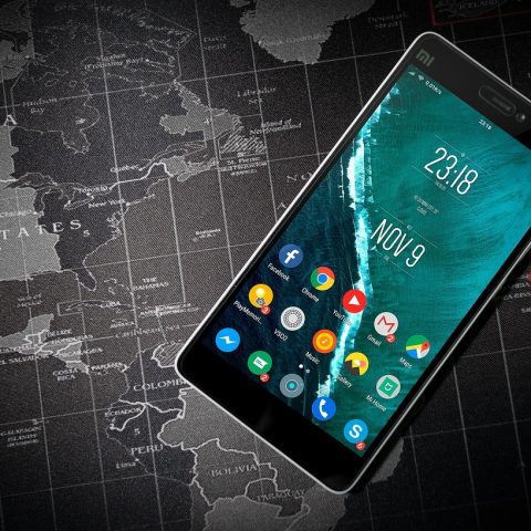Android-smartphone met het instellingenmenu geopend op de app-beheer pagina